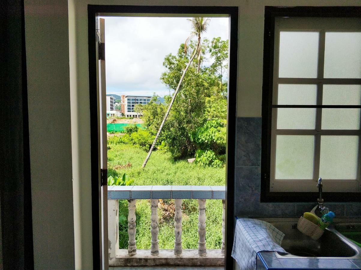 Waree'S Guesthouse Kata Beach  Buitenkant foto